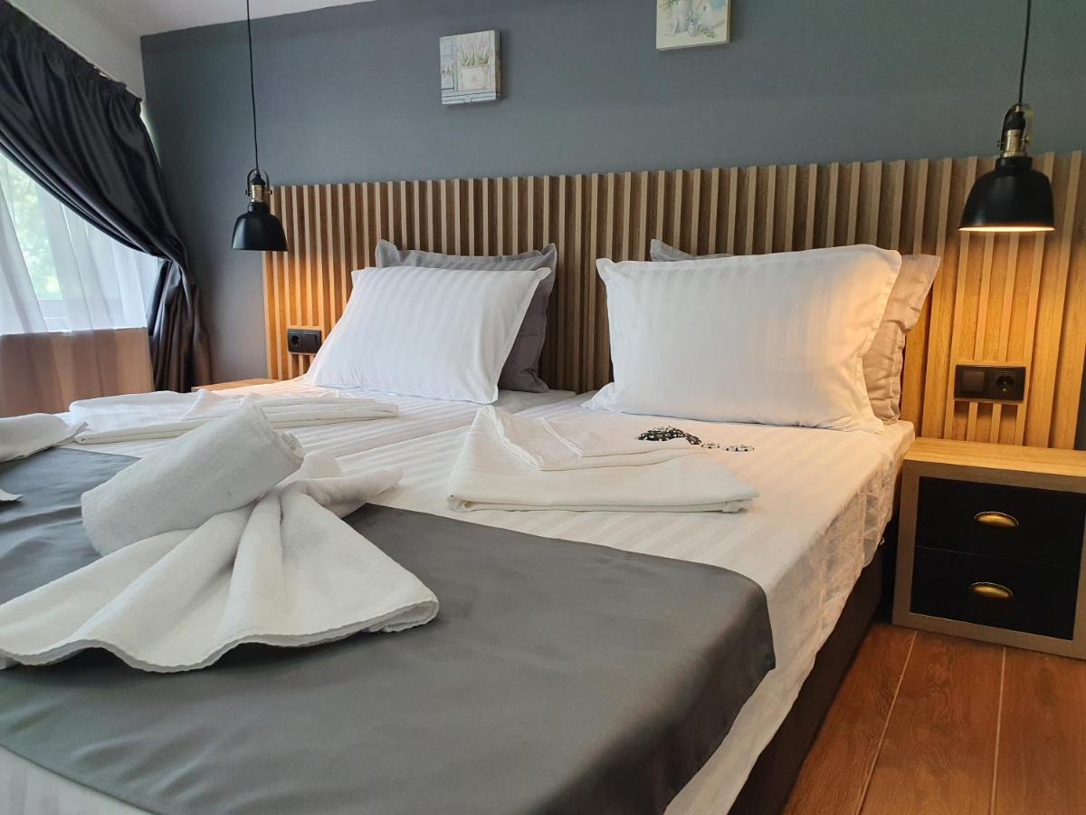 Kamelia Guest Rooms Kazanlak Exterior photo