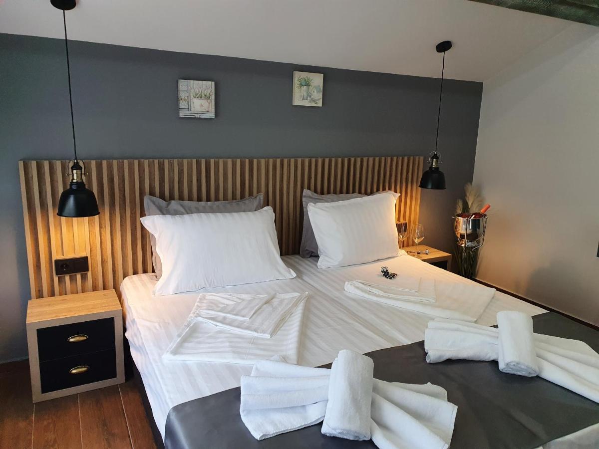 Kamelia Guest Rooms Kazanlak Exterior photo