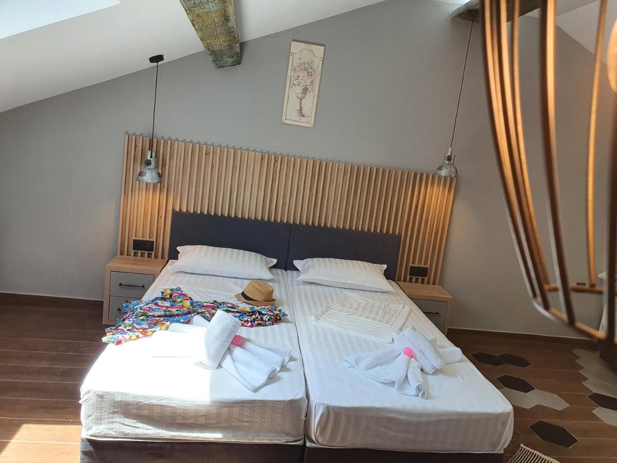 Kamelia Guest Rooms Kazanlak Exterior photo