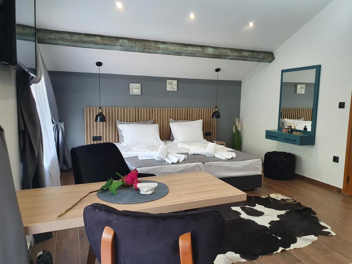 Kamelia Guest Rooms Kazanlak Exterior photo