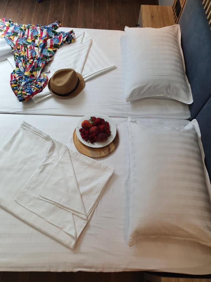 Kamelia Guest Rooms Kazanlak Exterior photo