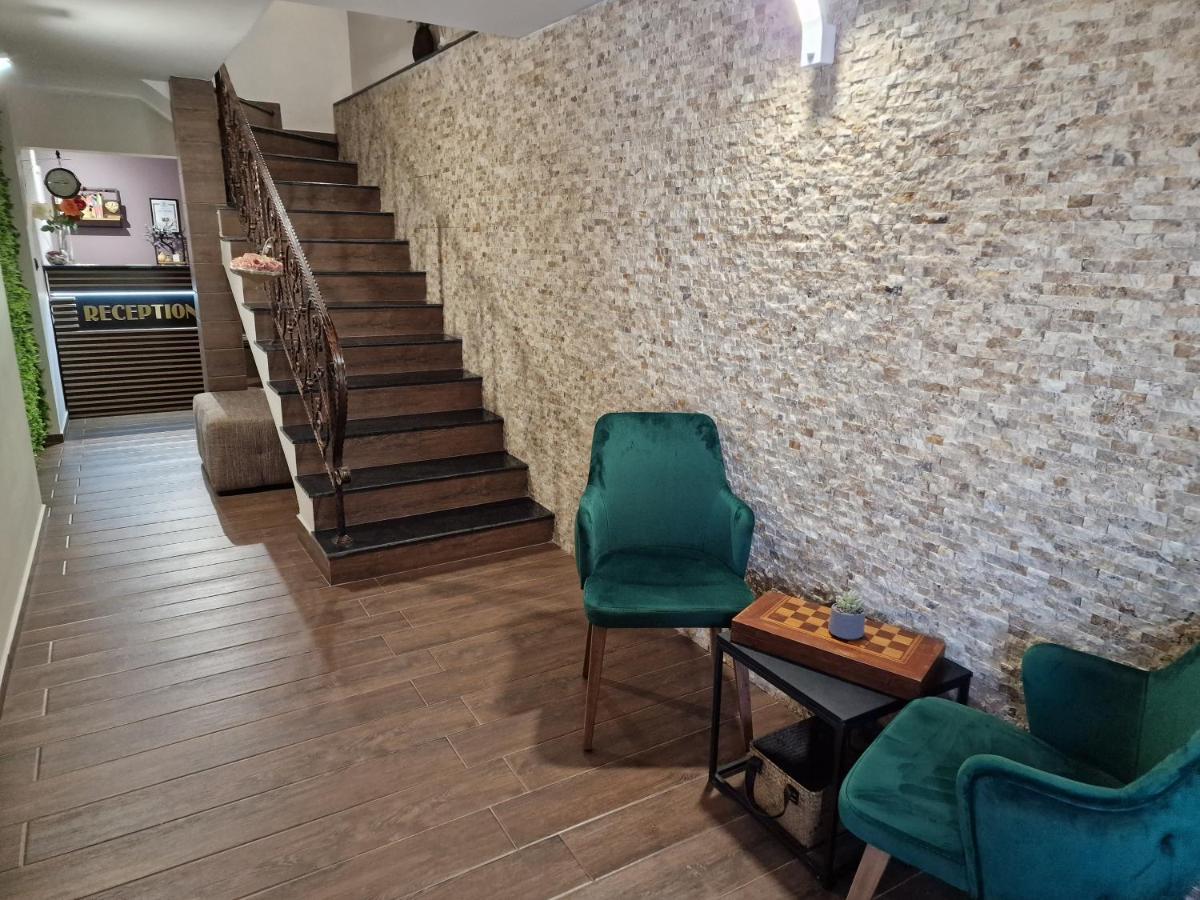 Kamelia Guest Rooms Kazanlak Exterior photo